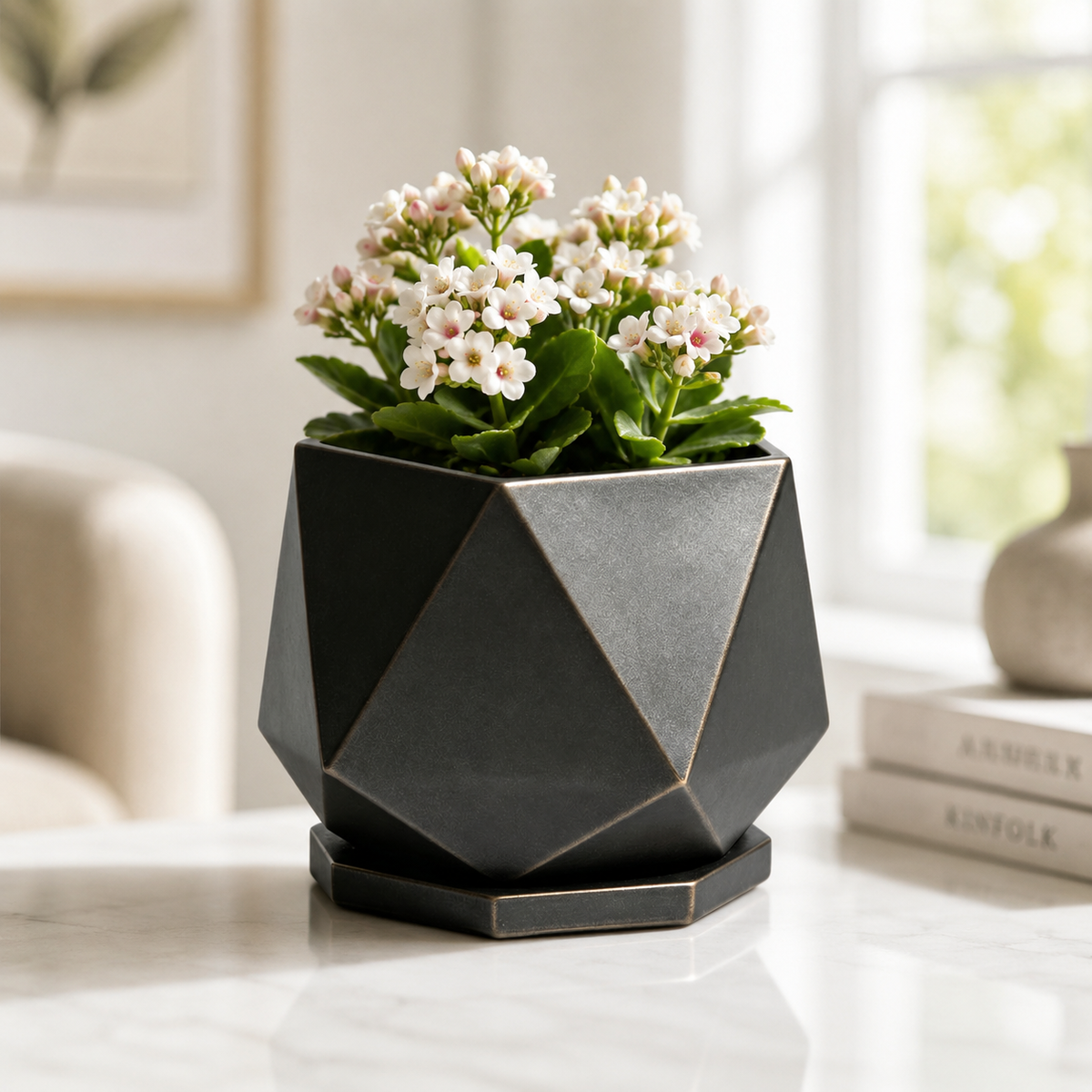 Luxury Black‑Gold Geometric Faceted Planter with Drainage Saucer